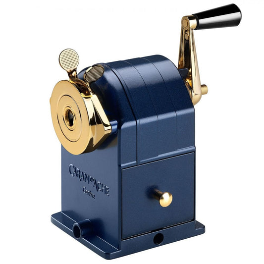 Apontador de Lápis Manivela Caran d'Ache Cosmic Blue Edição Limitada