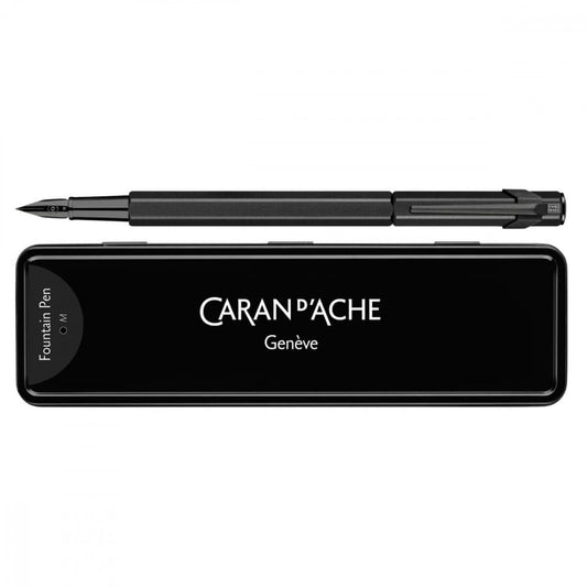 caneta tinteiro caran d’ache pena m black code