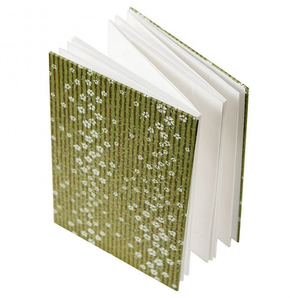 Caderno de Carimbos Goshuincho Kuretake LH10-20 White Flower With Green