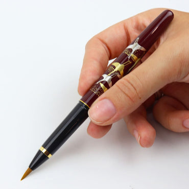 Caneta Fountain Brush Pen Kuretake Kakuju