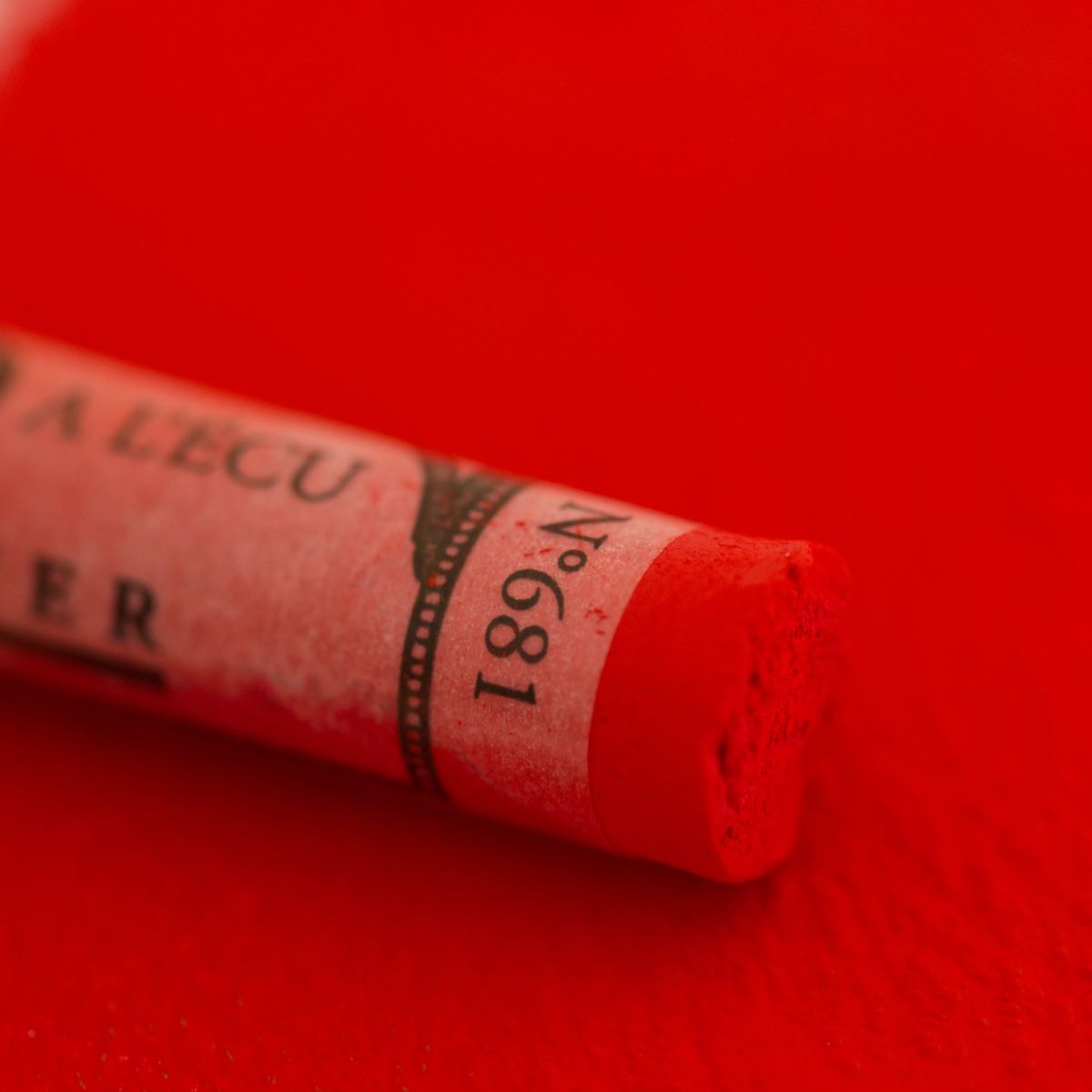 Pastel Seco Sennelier Extra Soft 681 Helios Red