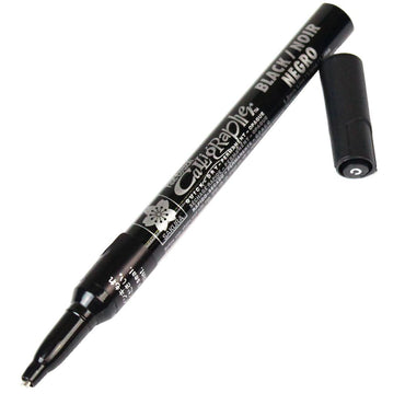 Caneta Permanente Pen Touch 1.8mm Preto Sakura