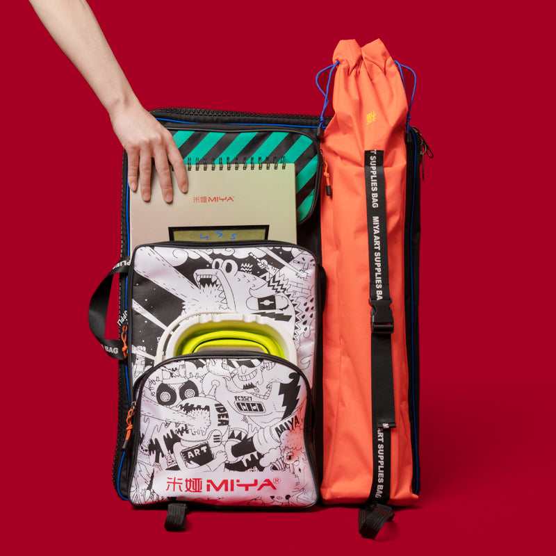 Mochila Para Materiais Artísticos Preta e Laranja Himi