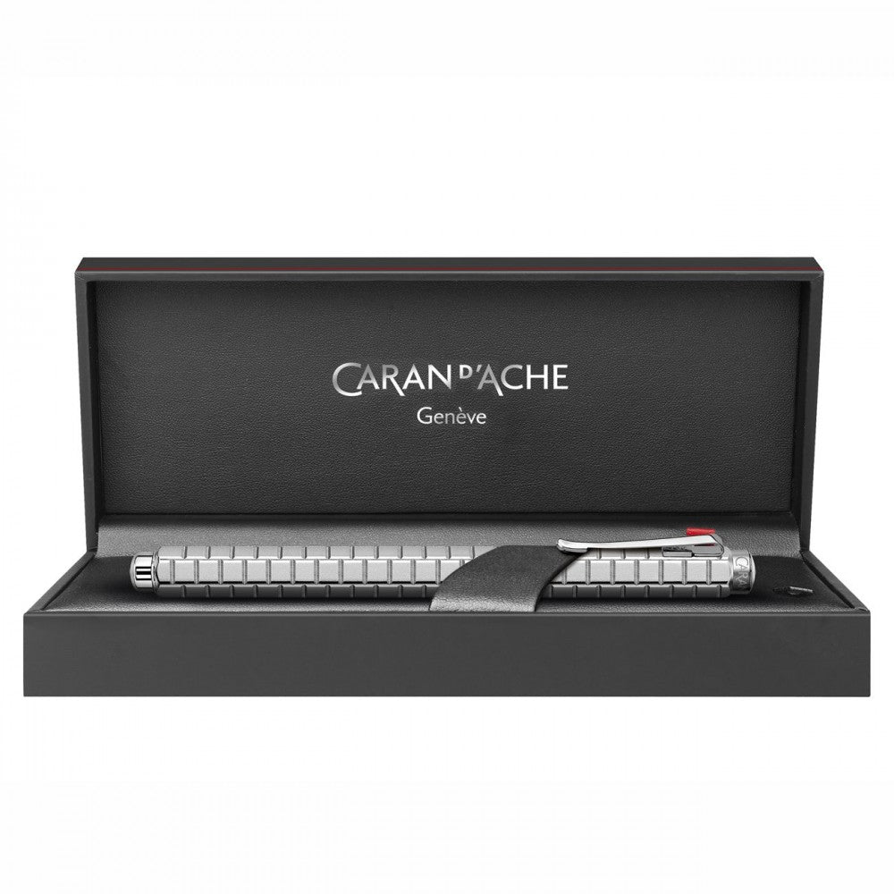 Caneta Tinteiro Caran d’Ache Platinum-Coated Ecridor™ Avenue