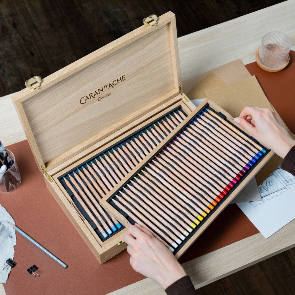 Lápis de Cor Caran d'Ache Luminance 100 Cores Caixa Madeira